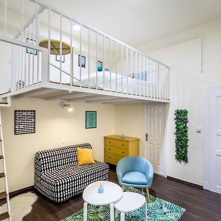 Bpr Turquoise Simplicity Apartment Budapest Bagian luar foto