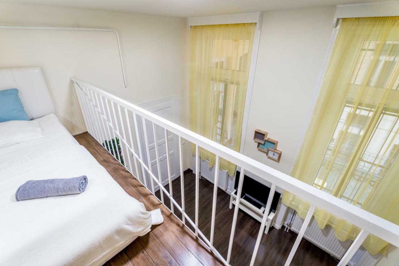 Bpr Turquoise Simplicity Apartment Budapest Bagian luar foto